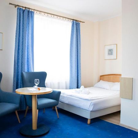 Hotelik Kopernik Lidzbark Warmiński Exterior foto